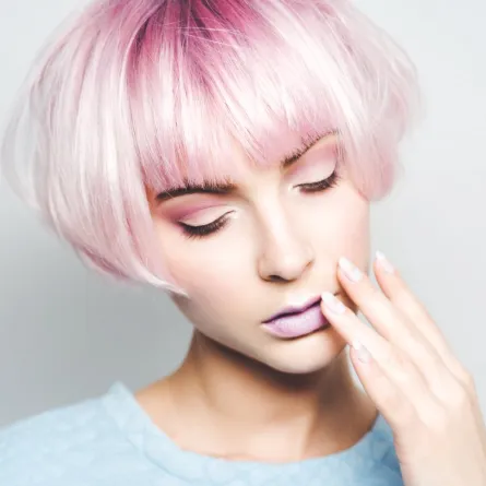 صبغات شعر:اختاري ما يناسبك من تدرجات الزهري 