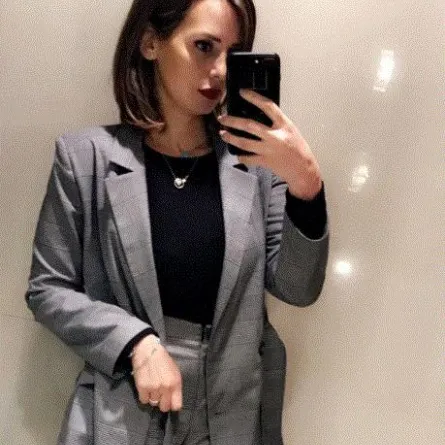 هل أجرت ايمان العاصي عمليات تجميل لتصبح نسخة من انجلينا جولي؟