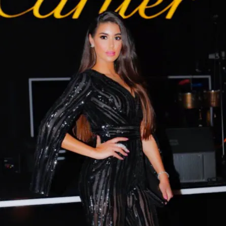 اختاري جمبسوت جريء على طريقة النجمات العربيات!