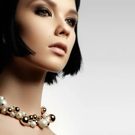 عقود بارزة وضخمة لسهراتك هذا الصيف