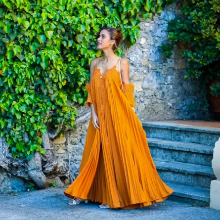 ازياء العطلات استوحيها من المدونة الإماراتية نادية حسن