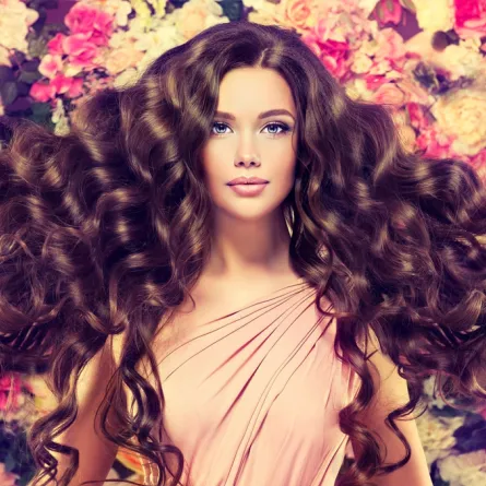 فيتامينات للشعر تمنع تساقطه