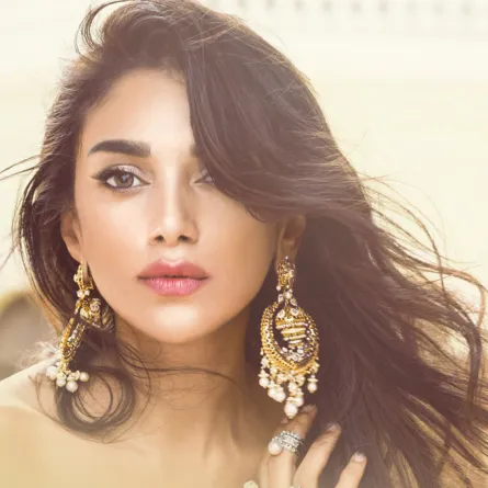 لصاحبات البشرة السمراء تعرّفي إلى المكياج المناسب ليوم زفافك