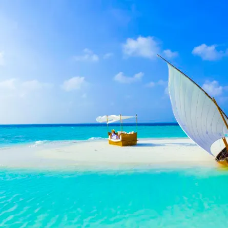 باروس مالديفز.. وجهة مثالية لعرض زواج لا يُنسى