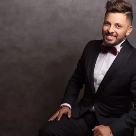 "فيفا موركو" جديد الفنان حاتم عمور لدعم الفريق المغربي في المونديال