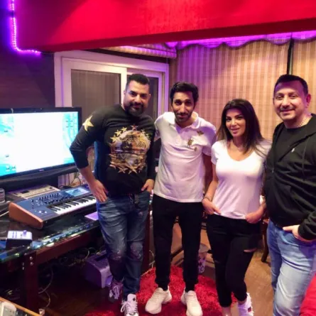 "اصحاب الهمم" تجمع دينا حايك ودينا ووليد الجاسم