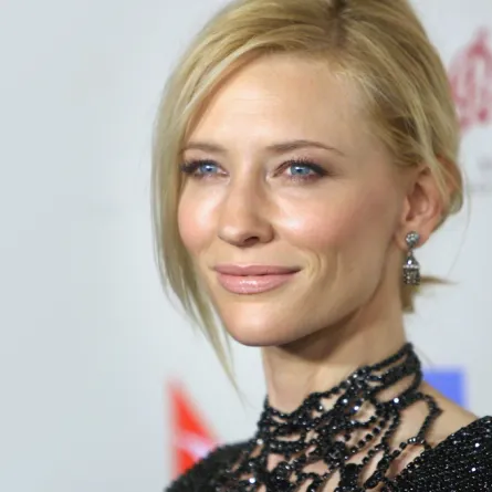 كيت بلانشيت.. رئيسة لجنة تحكيم «كان» السينمائي مشاكسة وذكيّة!