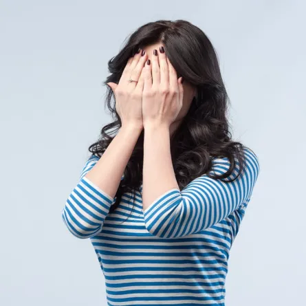 لماذا نخاف الكشف عن مشاعر الحب التي بداخلنا؟ السبب هنا