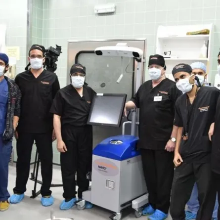 إنجاز طبي سعودي باستبدال مفصل الركبة باستخدام روبوت