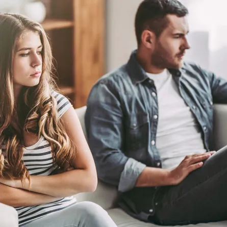 هل يمكن أن ينسى زوجي الأول؟