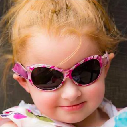 عائلة بريطانية لديها مصاصة دماء صغيرة