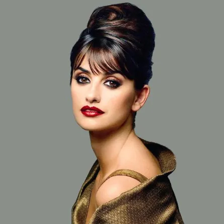 ماهي الدرجات اللونية التي تناسب السمراوات بحسب بينيلوبي كروز