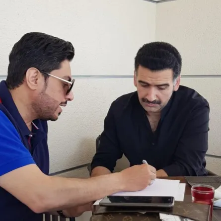 الفنان الكويتي أحمد إيراج يختار "الشرقية" لعرض مسرحيته الأولى