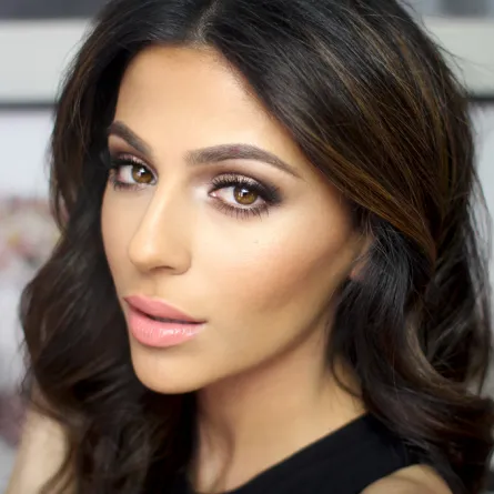 لصاحبة الوجه الطويل.. نصائح لتطبيق مكياج مخملي ناعم