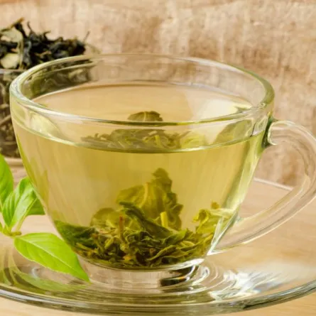 اضرار الإفراط في شرب الشاي الاخضر 