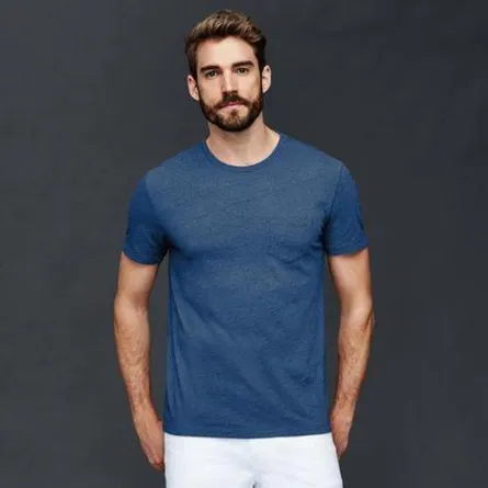 للرجل.. أكثر من طريقة لتنسيق الشورت العصري لإطلالتك الصيفية