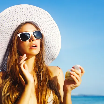 أصول استخدام كريم الوقاية من الشمس