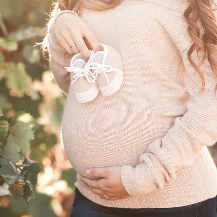 جدول يوضح متوسط زيادة وزن الحامل وجنينها