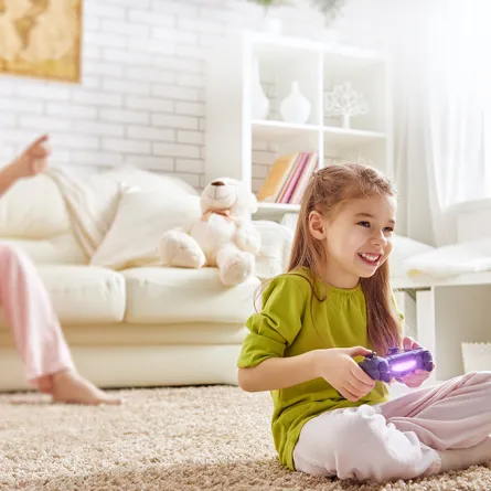 برامج لمراقبة طفلك وتتبّع محادثات "البلاي ستيشن" على هاتفك