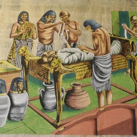 وزارة الآثار المصرية تكشف عن ورشة تحنيط فرعونية