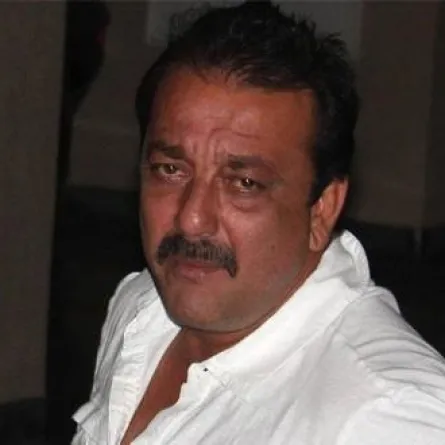 رانبير كابور في دور زير نساء