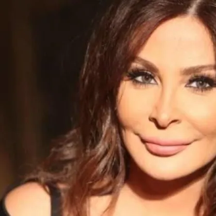 إليسا تحتفل بنجاحها وتدافع عن نانسي عجرم وتثني على خطوة احلام