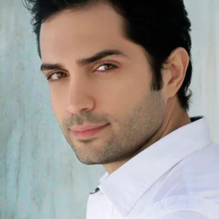 نجم "ستار أكاديمي" محمد باش يعلن عن جنس مولوده الأوّل