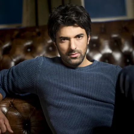 هل سيقبل أنجين أكيوريك مشاركة بورجو بيرجيك بطولة مسلسلها الجديد؟