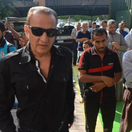 نجوم الفن يواسون عمرو الليثي في وفاة والد زوجته