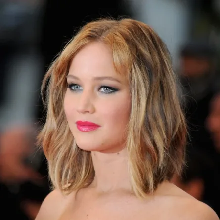 تعرفي إلى مكياج جينيفير لورانس البعيد عن المجازفة