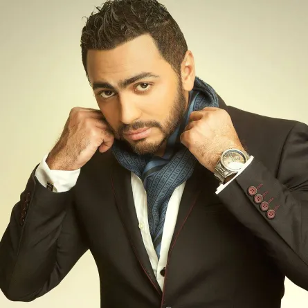 تامر حسني يتعرض لضربة موجعة للمرة الثانية بعد تسريب ألبومه "عيش بشوقك" كاملاً