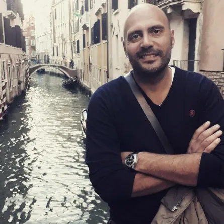 بالصور: وليد فواز يغلق ملف "الأزمات" مع مي سليم .. انفصلنا باحترام ولا أتعمد إهانتها