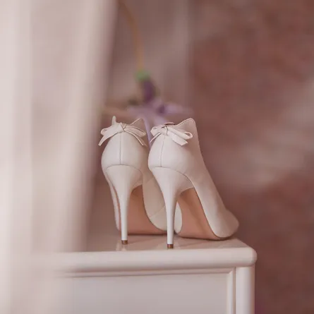 أحدث أشكال أحذية العروس من أشهر الماركات العالمية