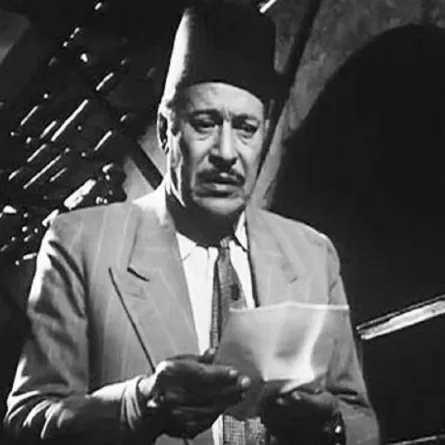 نجل عماد حمدي: الحال تدهور بوالدي في أواخر أيامه واضطر للعمل باليومية