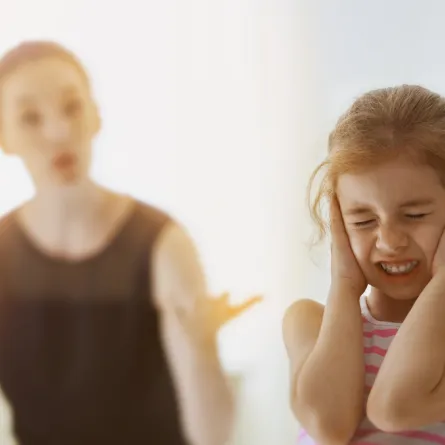 التربية بالإحساس بالذنب.. من أسوأ أساليب التربية