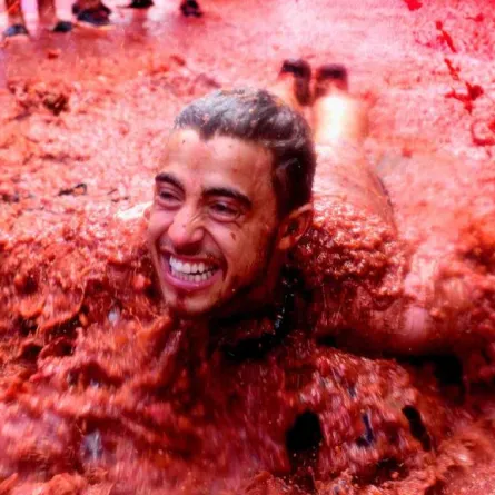 120 طناً كمية الاحتفال بمهرجان الطماطم في إسبانيا