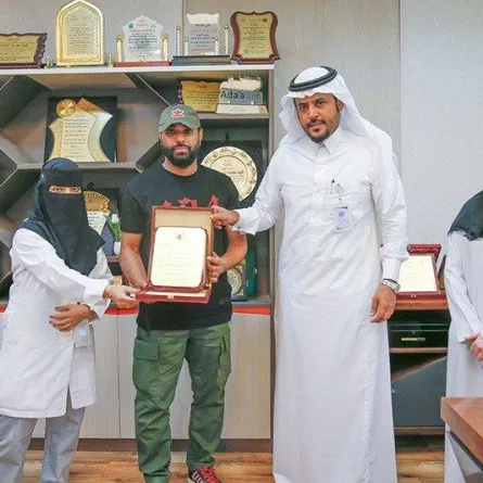 تكريم ممرضة سعودية أنقذت حياة شابين تعرضا لحادث دراجة نارية