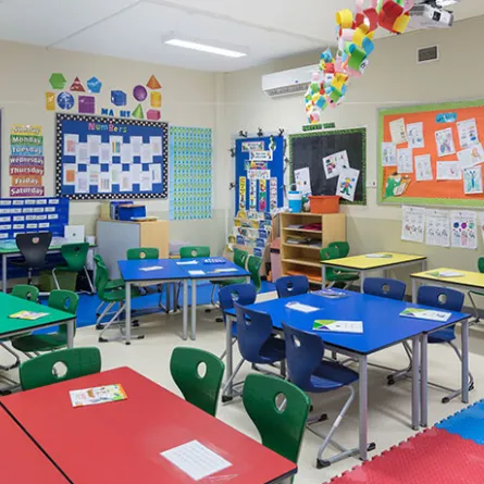 "قطة" المدارس الحكومية تصل لشراء مكيفات للطالبات