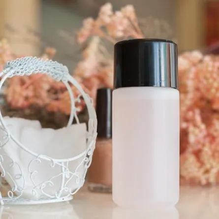 استخدامات الأسيتون في التدبير المنزلي