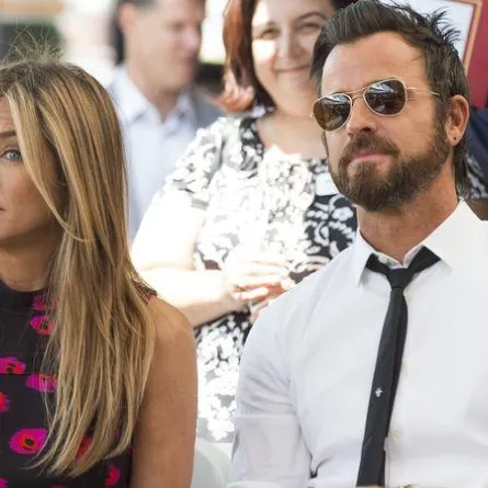 جاستن ثيرو: قلبي تحطم بعد انفصالي عن جنيفر أنيستون