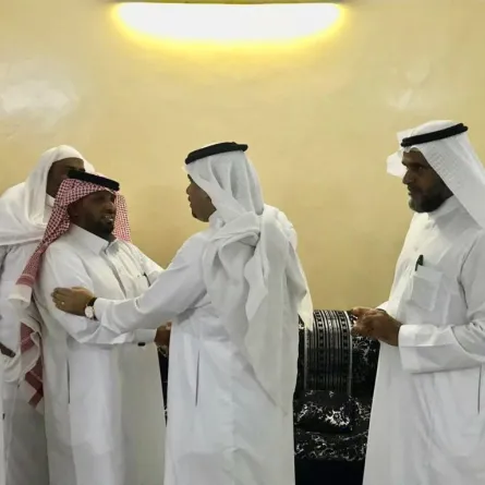 مدير تعليم المخواة ينقل تعازي وزير التعليم لأسرة ومدرسة الطالب الحميدي