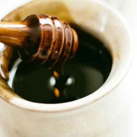 تعرّفي إلى فوائد العسل الأسود