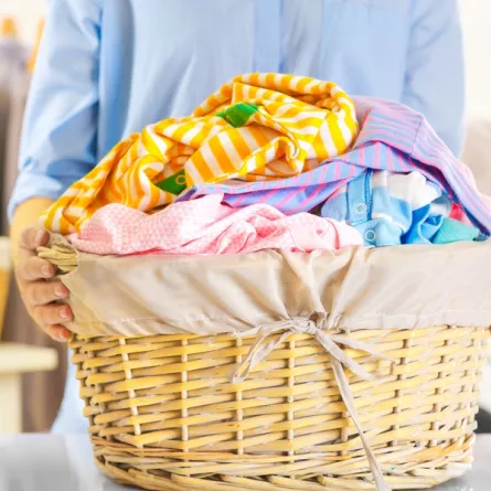 6 نصائح في التدبير المنزلي لغسيل الملابس يدويًّا