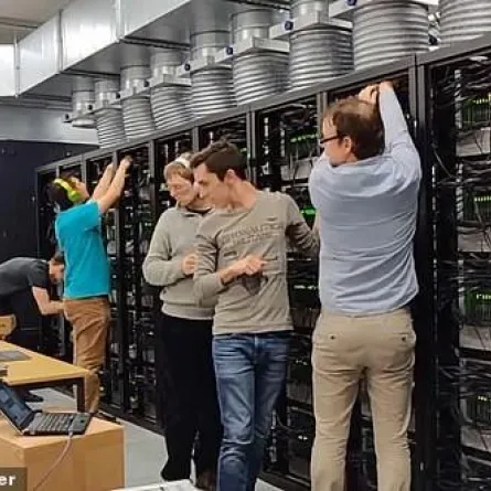 يعمل كدماغ بشري.. تشغيل الكمبيوتر الفائق الأكبر في العالم!