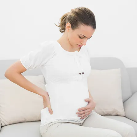 علاج مغص الحمل في الشهر الأول