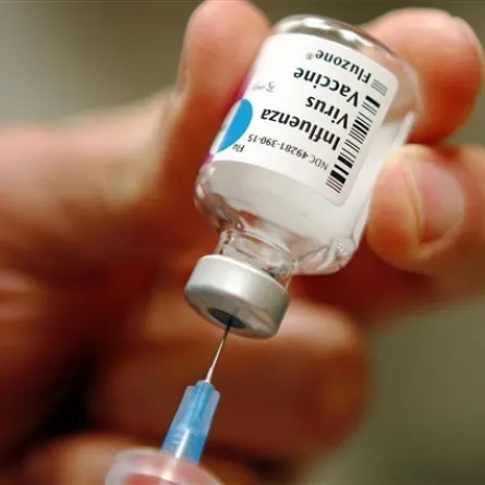 "الصحة" السعودية تُقدّم لقاح الإنفلونزا الموسمية للمواطنين في منازلهم