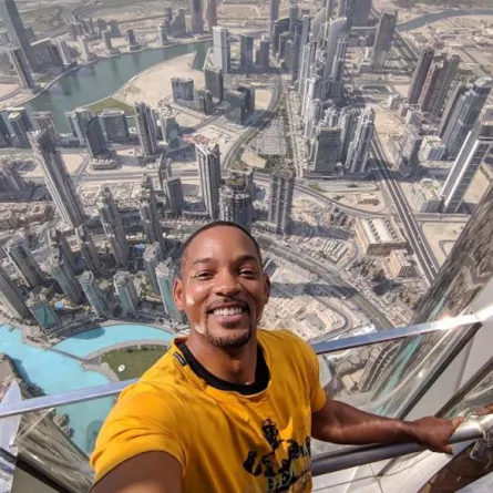 ويل سميث يستمتع في سكي دبي على أنغام أغنية سعد المجرد