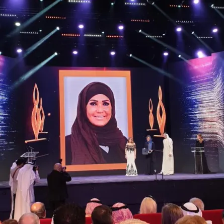 السعودية "ماجدة أبو راس" تحصد جائزة "تكريم" بالكويت