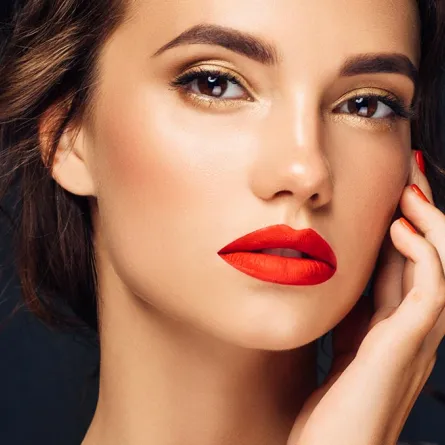 أصول مكياج البشرة السمراء... وأخطاء تجنّبيها