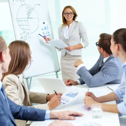 5 مفاتيح للتفوق في العمل التجاري.. تعرفي إليها